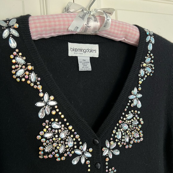 Bloomingdale’s 100% Cashmere Vintage Jeweled Black Cardigan Sweater-Petite M - Picture 2 of 9